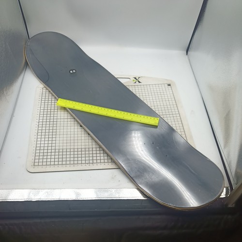 Dark skateboard tuned deck - ?,